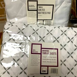 Microfiber twin xl sheet sets with mattress pad